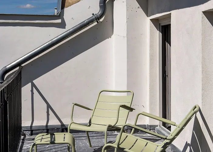 Отель New Opera 4*