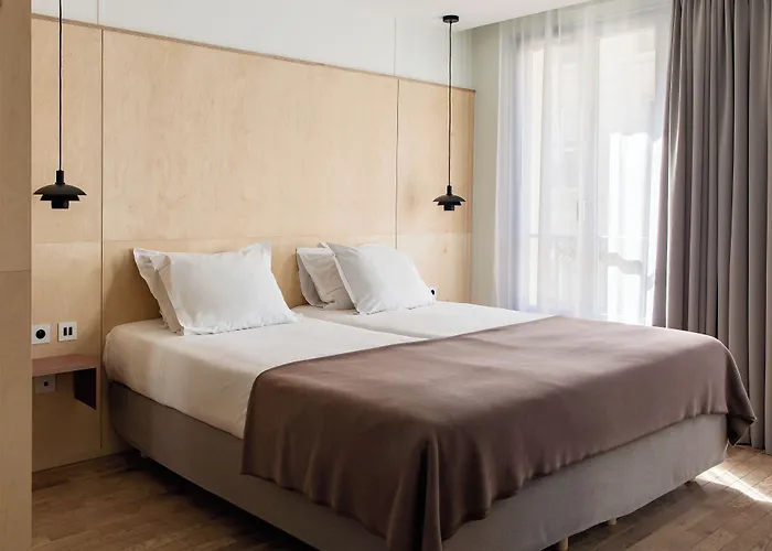 Отель New Opera Париж