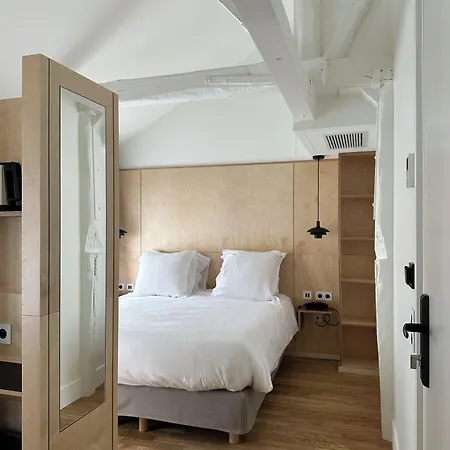 New Opera Hotel