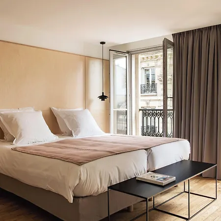 New Opera Hotel