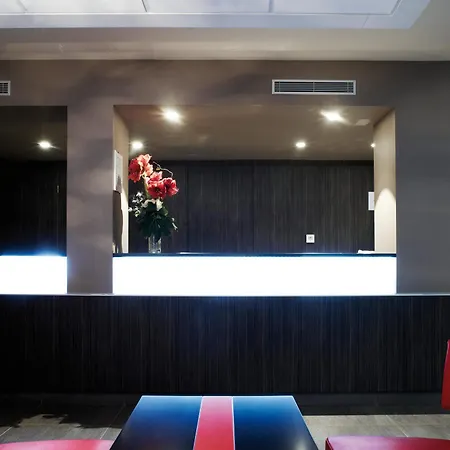 New Opera Hotel
